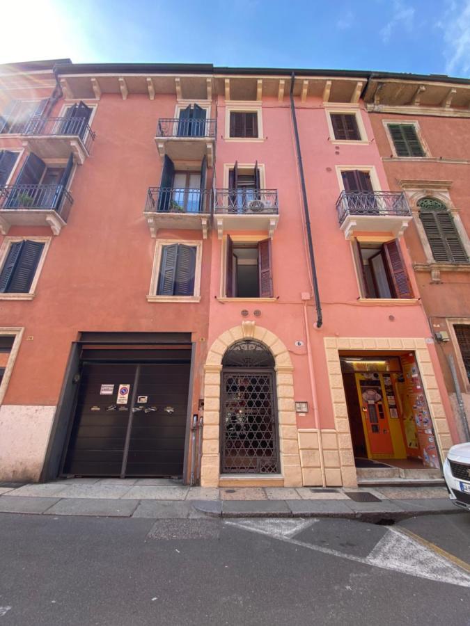 Appartamento Super Centrale Verona Luaran gambar